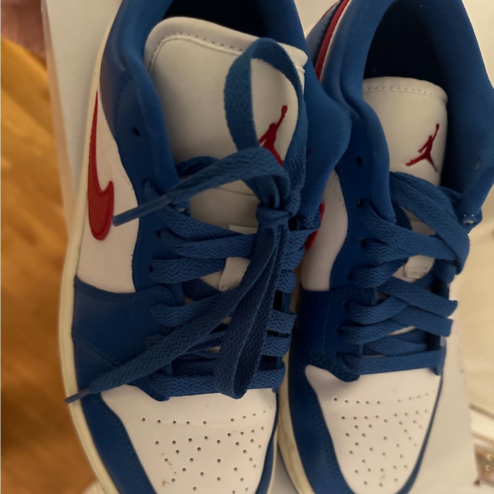 Jordan 1 low sport blue gym red